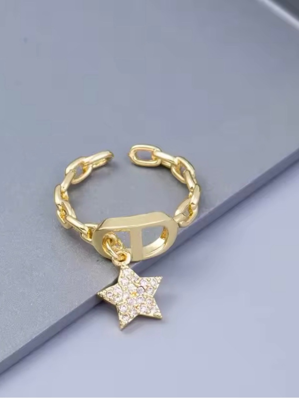 Gold Tone Star Crystal Charm Chain Ring Statement Desiner Style NWOT